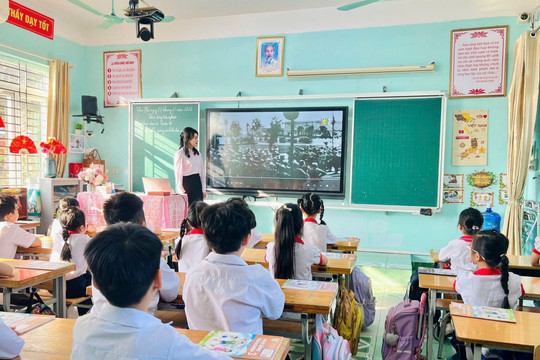 Ngay bây giờ, giáo viên nếu đạt được danh hiệu này sẽ nhận khoản tiền hơn 29 triệu đồng - gấp 12,5 lần lương cơ sở