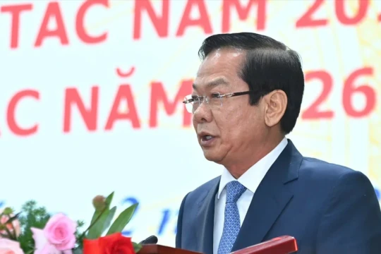 Sửa đổi chính sách tiền lương và phụ cấp, quản lý biên chế gắn với vị trí việc làm