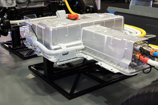 Hàn Quốc phát minh thành công pin xe điện có dung lượng lưu trữ gấp 4 lần, không lo cháy nổ