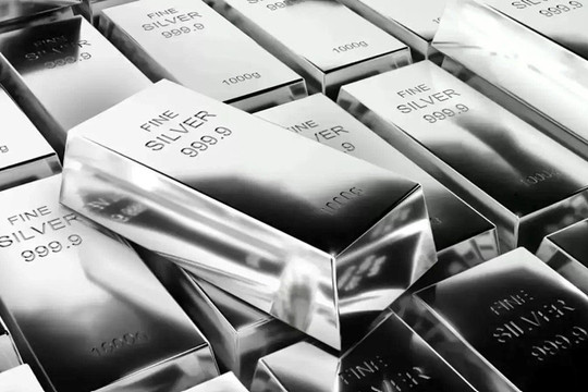 Trung Quốc bóp nguồn cung, Elon Musk phát cảnh báo nóng về cơn sốt giá bạc