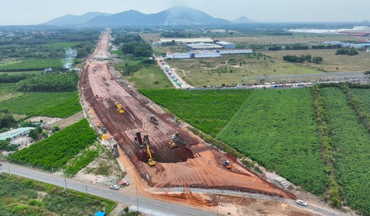 Tuyến cao tốc gần 18.000 tỷ kết nối 2 tỉnh thành giàu nhất Việt Nam vừa nhận chỉ đạo mới