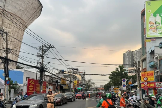 Cấm xe nhiều đường ở TPHCM để bắn pháo hoa Tết Dương lịch 2026