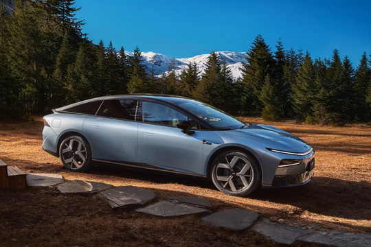 Mẫu sedan hybrid đi một mạch từ Hà Nội tới TP. HCM cho 1 lần 'đầy bình': Giá bán hơn 650 triệu, thiết kế chuẩn xe sang, mọi trang bị đều đáng tiền