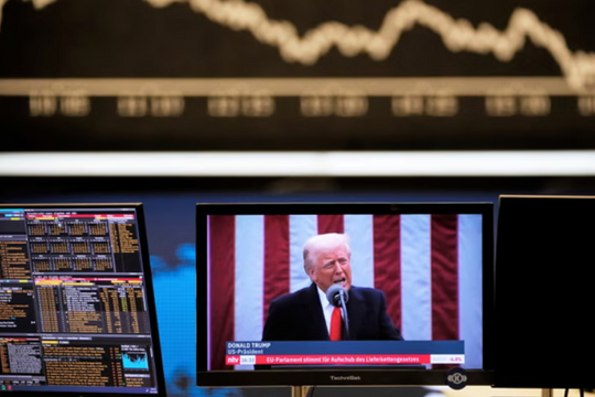 Sau cú sốc thuế quan của ông Trump, kinh tế toàn cầu đối mặt những thách thức gì trong năm 2026?