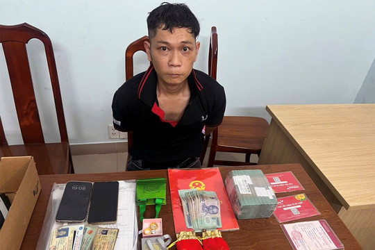 Bắt đối tượng lấy trộm hơn 1 tỷ đồng, 11 chỉ vàng 9999, 3 sổ tiết kiệm tại bệnh viện, đem 500 triệu mua quà tặng bán gái