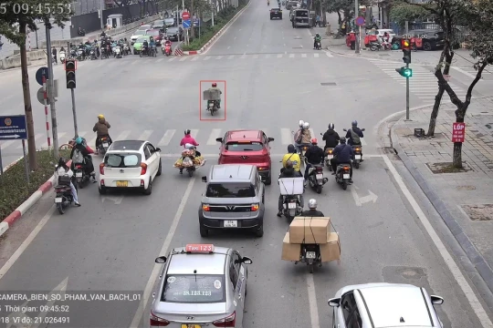 Camera AI phát hiện hơn 100 vi phạm giao thông ngày đầu năm 2026