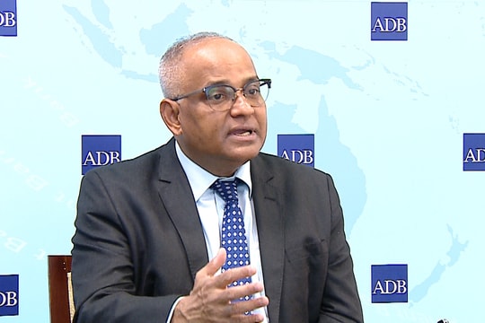 Giám đốc quốc gia ADB: Thành quả kinh tế của Việt Nam năm 2025 rất ấn tượng