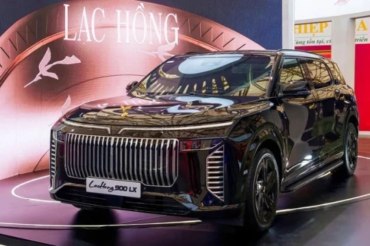 VinFast Lạc Hồng 900 LX bắt đầu nhận cọc giá dự kiến từ 5 tỷ đồng, có cả bản chống đạn ngang Rolls-Royce