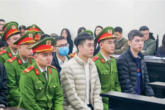 Vụ sữa giả HIUP: Phát hiện sữa không đảm bảo chất lượng vẫn tiếp tục sản xuất