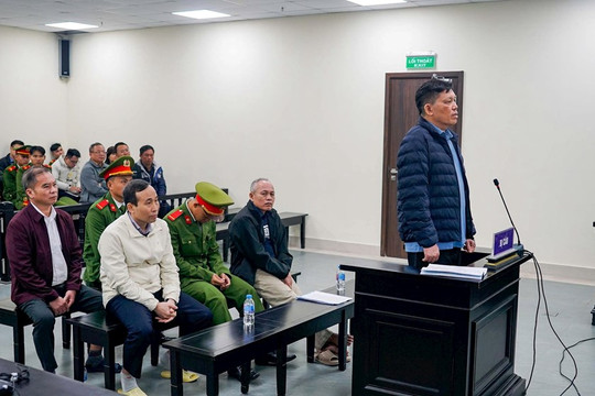 Đề nghị tuyên phạt mức án từ 9-10 năm tù đối với Giám đốc và Phó Giám đốc một Ban Quản lý dự án