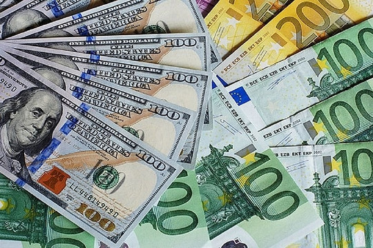 Tỷ giá USD hôm nay 7/1: Ngân hàng giữ ổn định, USD tự do hạ nhiệt