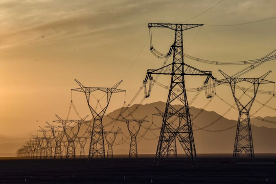 Dùng AI khôi phục lưới điện lớn nhất thế giới chỉ trong 0,1 giây