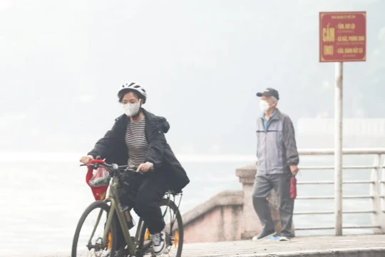 Miền Bắc bước vào đợt ô nhiễm không khí kéo dài, khắc phục thế nào?