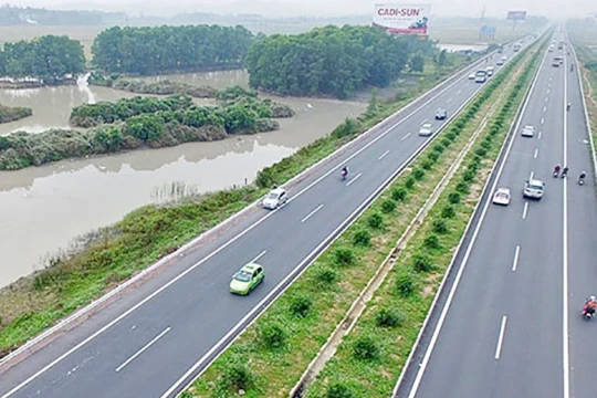 Đề xuất mở rộng cao tốc Hà Nội - Bắc Giang lên 6 làn xe