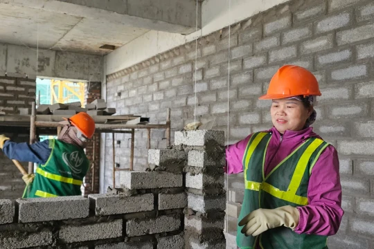 Hàng loạt công trường khát lao động