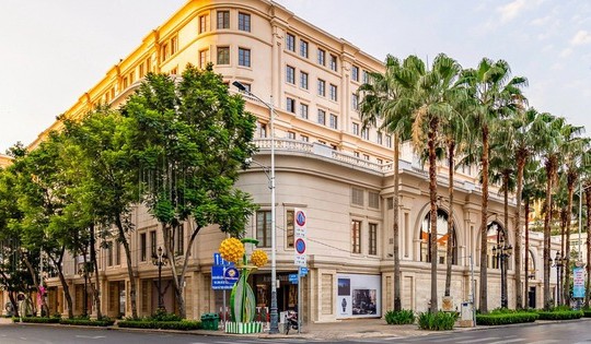 Tòa nhà ở Việt Nam sở hữu ‘nhà hát dưới lòng đất’: Vị trí cực hiếm, có liên quan đến bà Trương Mỹ Lan