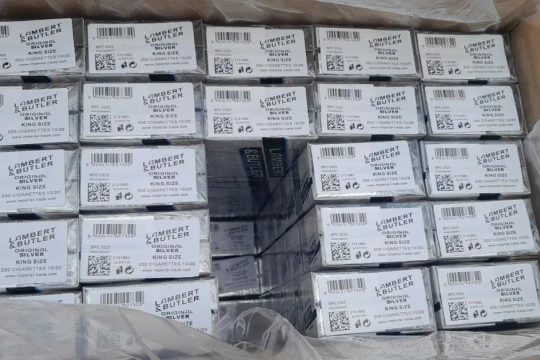 Bắt lô hàng thuốc lá giả mạo nhãn hiệu