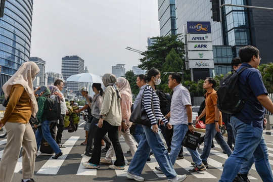 Nền kinh tế lớn nhất Đông Nam Á: 80.000 người mất việc nhưng tham vọng tăng trưởng thần tốc