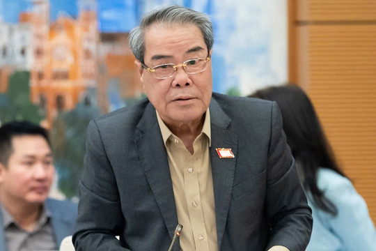 Chính sách tiền lương, chế độ đãi ngộ chưa đáp ứng yêu cầu bảo đảm đời sống