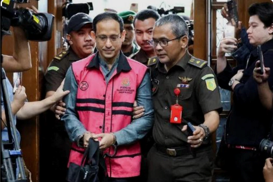 Xét xử cựu Bộ trưởng Bộ Giáo dục gây thất thoát hơn 3.400 tỷ đồng, Google vạ lây trong vụ bê bối chấn động nền kinh tế số 1 Đông Nam Á