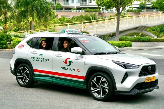 Du khách tố taxi Vinasun 'chặt chém' ở Đà Nẵng, hãng lên tiếng: 'Chỉ là hiểu lầm' 2,5 USD thành 250.000 đồng