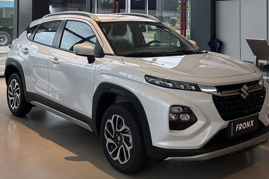 Ngay đầu năm 2026, Suzuki bán mẫu SUV cỡ A giá ‘chạm đáy’: Nhập khẩu nguyên chiếc từ Indonesia, trang bị gói an toàn chủ động, thiết kế khỏe khoắn