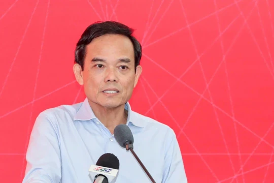 Bí thư TPHCM: Tin vào nhà khởi nghiệp, nhà khoa học