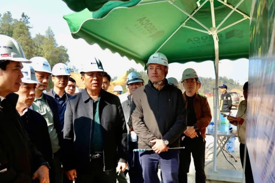 Bộ trưởng Xây dựng kiểm tra dự án cao tốc Hữu Nghị - Chi Lăng