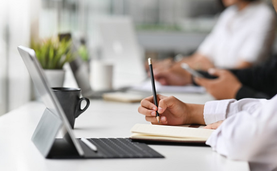 Lộ diện các ngành lương cao năm 2025–2026: Ngành này có mức lương chạm mốc 70 triệu đồng/tháng