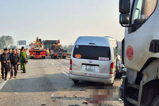 Khẩn trương hoàn thiện hồ sơ khởi tố vụ tai nạn trên cao tốc khiến 4 người tử vong