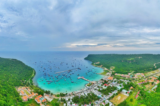 Việt Nam chính thức có thêm 1 tuyến tàu cao tốc ra đặc khu tiền tiêu phía Tây Nam