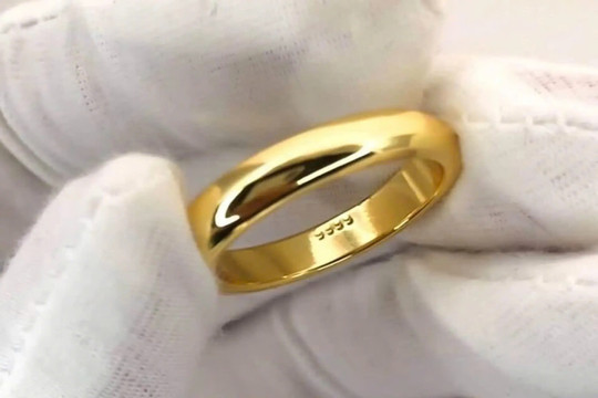 Giá vàng sáng 16/1: Tạm dừng đà giảm, vàng trong nước ổn định