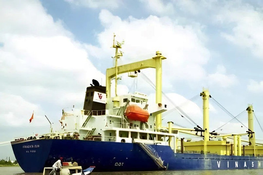 Con tàu đầu tiên do người Việt Nam trực tiếp đóng mới và điều khiển: Đi vòng quanh thế giới, ghé 4 châu lục, vượt 3 đại dương lớn