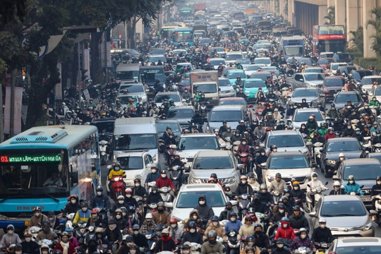 Thủ tướng ra chỉ đạo mới về chính sách xe điện, đổi pin, trạm sạc