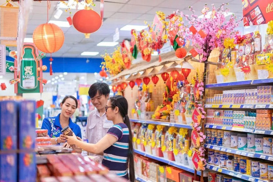 Một ngành hàng quan trọng trong dịp Tết 'toát mồ hôi' sau bê bối thịt lợn bệnh tại Đồ hộp Hạ Long