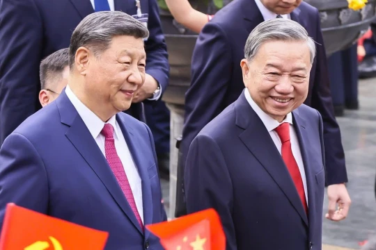 Lãnh đạo Việt Nam và Trung Quốc trao đổi điện mừng