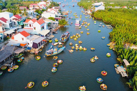 Miền Trung có một ngôi làng được ví như miền Tây giữa lòng Hội An, Forbes vinh danh là ‘làng đẹp nhất thế giới’