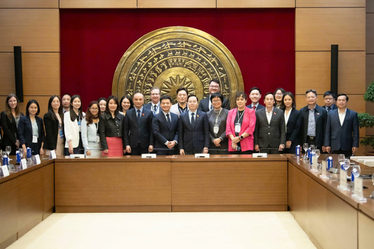 Ngay đầu năm mới, loạt tập đoàn Mỹ quy mô 10.600 tỷ USD đã trực tiếp đến Quốc hội Việt Nam để được giải đáp thắc mắc