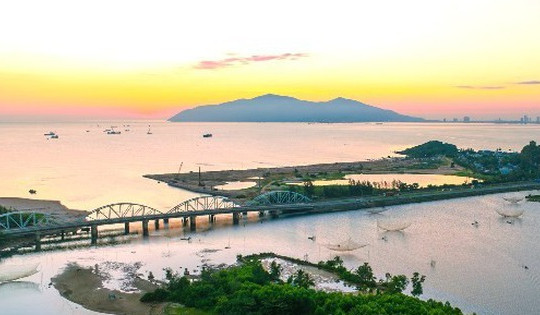 Thành phố rộng nhất Việt Nam sẽ làm tuyến đường ven sông kết nối đến mô hình kinh tế mới của cả nước