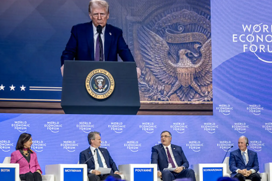 Hơn 60 nguyên thủ quốc gia, 850 CEO, 3.000 lãnh đạo... gặp mặt: Chủ tịch Tập bất ngờ không đến