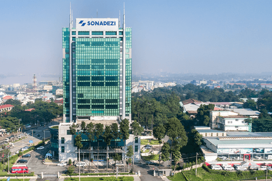 Nguy cơ rời sàn của một 'ông lớn' BĐS KCN vốn Nhà nước tác động ra sao tới hệ sinh thái hàng chục cổ phiếu liên quan?