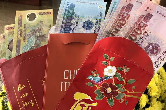 Cha mẹ thu tiền lì xì của con có thể bị phạt 30 triệu?