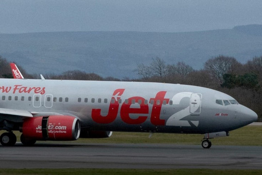 Hơn 30 hành khách bị bỏ quên ở sân bay