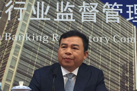 Truy tố cựu quan chức quản lý ngân hàng vì nhận hối lộ biệt thự 28 tỷ, một 'núi tiền mặt'