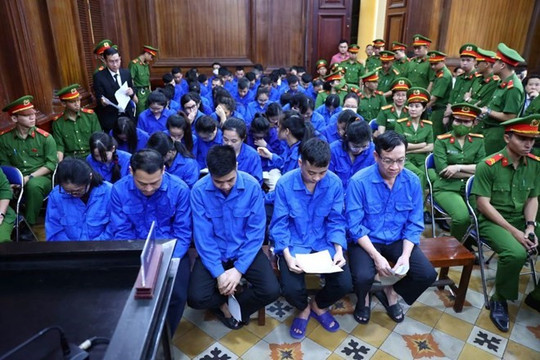 Vụ 118.000 phiếu kiểm nghiệm giả: Chủ mưu bị đề nghị 22-24 năm tù, nộp lại 98 tỷ đồng thu lợi bất chính