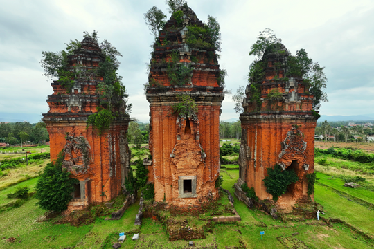 Phát hiện bảo vật quý trong quần thể tháp gạch cao nhất Đông Nam Á của Việt Nam