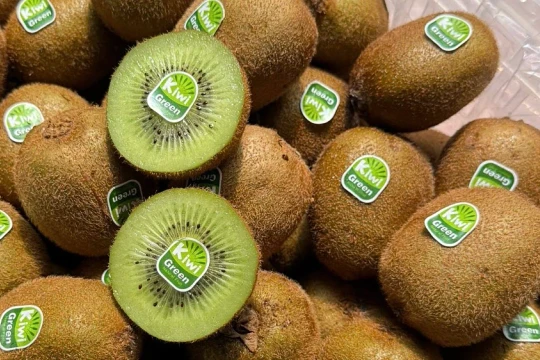 Kiwi Trung Quốc được bán tràn lan với giá rẻ 'chạm đáy'