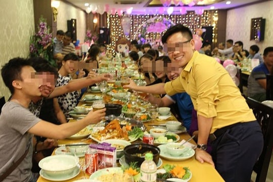 Một nhân viên bị đuổi việc vì không tham gia diễn văn nghệ trong tiệc tất niên công ty