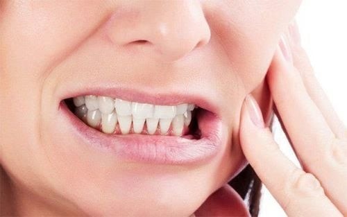 Vì sao 2 hàm răng va vào nhau lập cập khi trời lạnh?