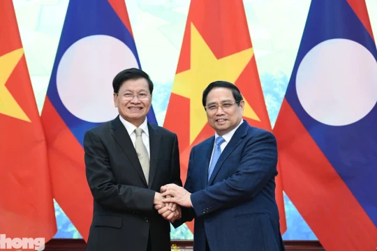 Việt - Lào tăng cường gắn kết hai nền kinh tế, thúc đẩy các dự án chiến lược